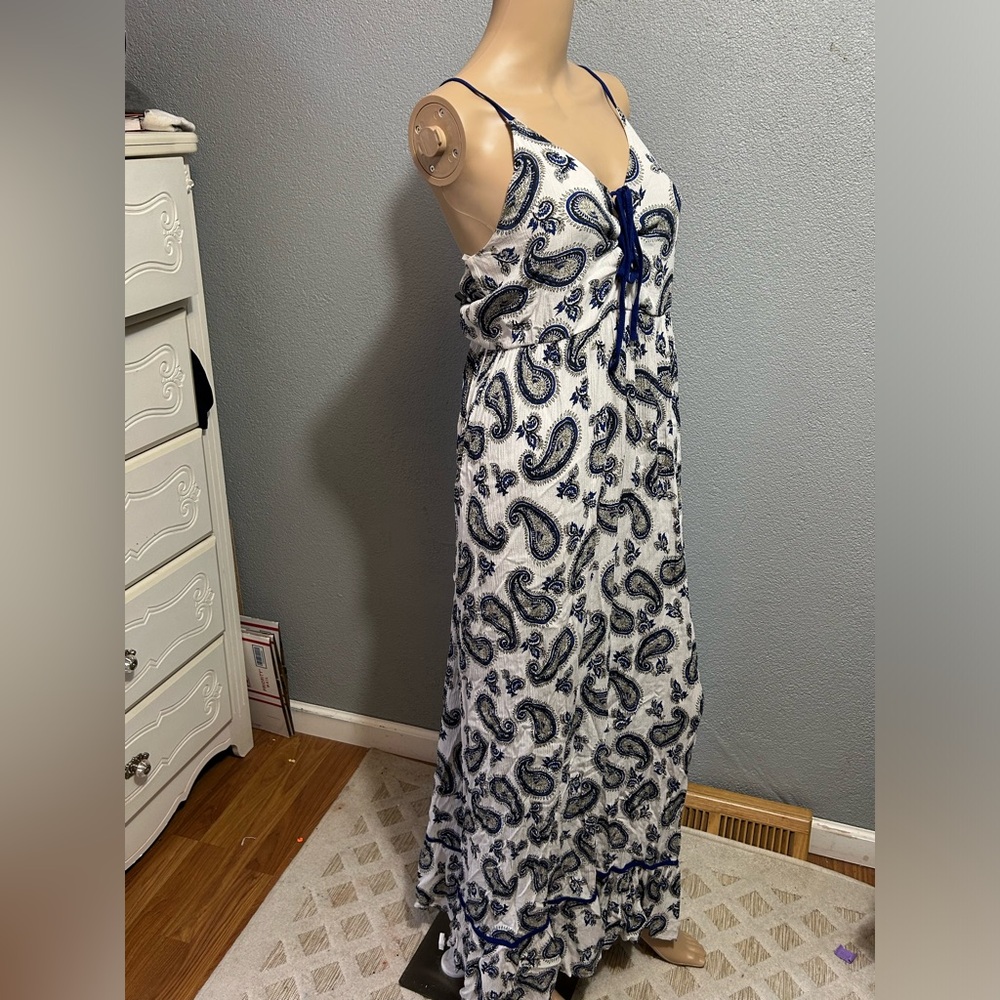 Altar’d State Paisley print maxi dress size large - Picture 3 of 10